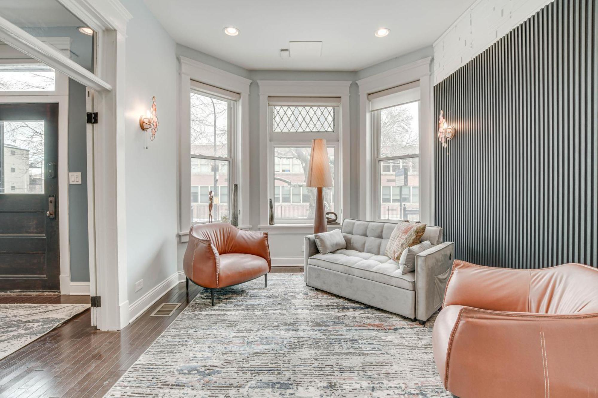 Spacious Condo With Deck About 3 Mi To Downtown Chicago! Eksteriør bilde