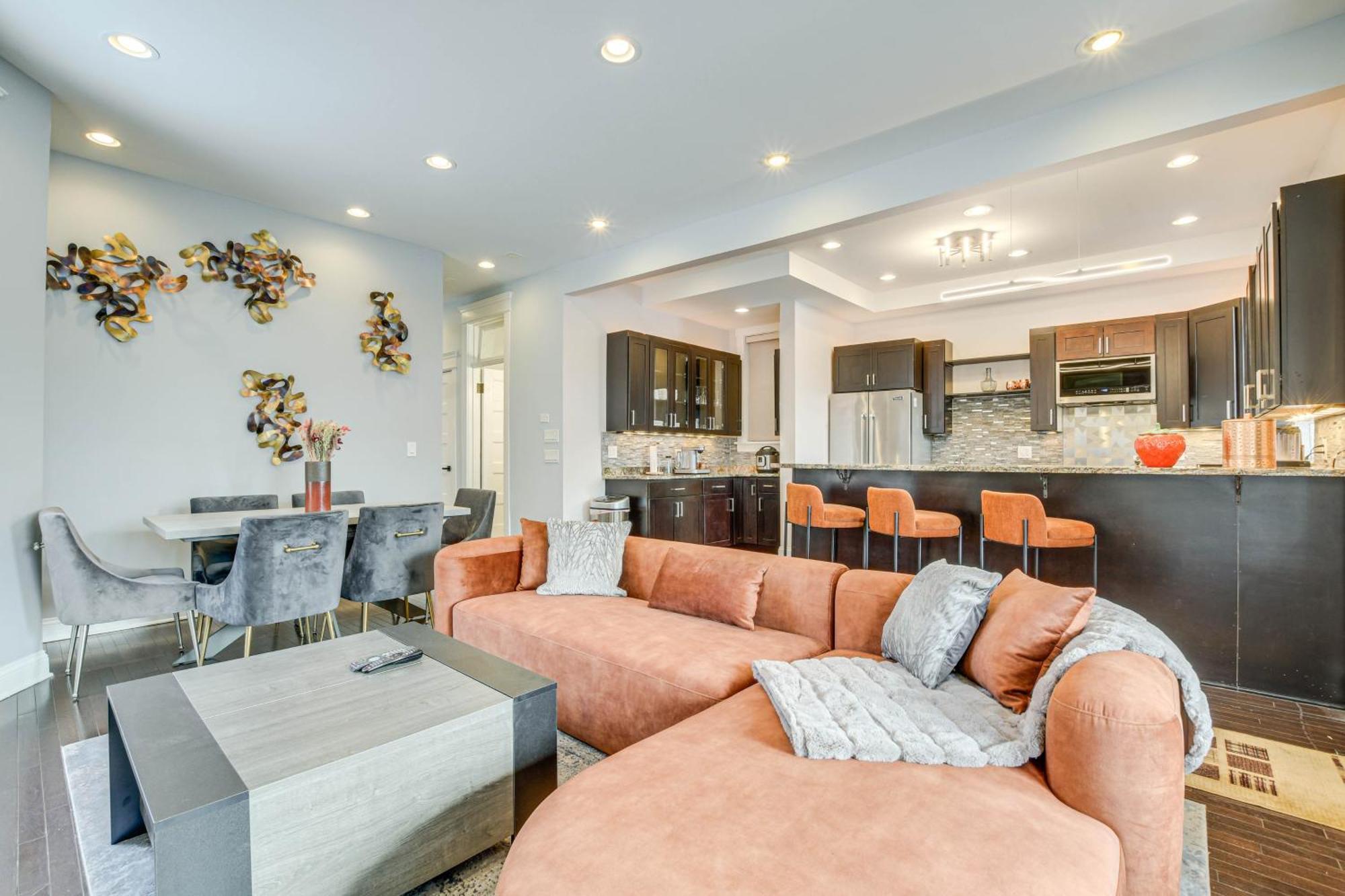 Spacious Condo With Deck About 3 Mi To Downtown Chicago! Eksteriør bilde
