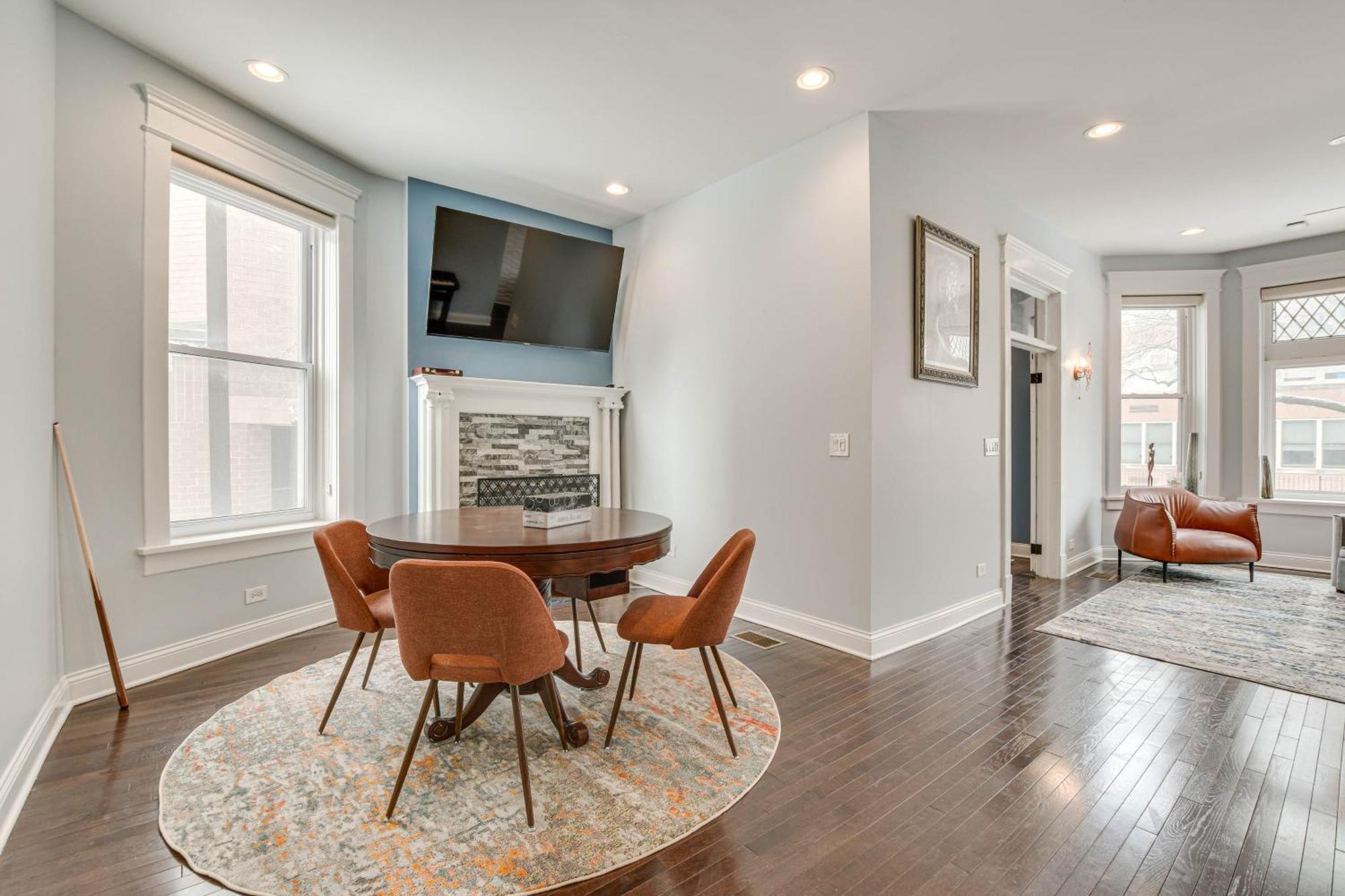 Spacious Condo With Deck About 3 Mi To Downtown Chicago! Eksteriør bilde